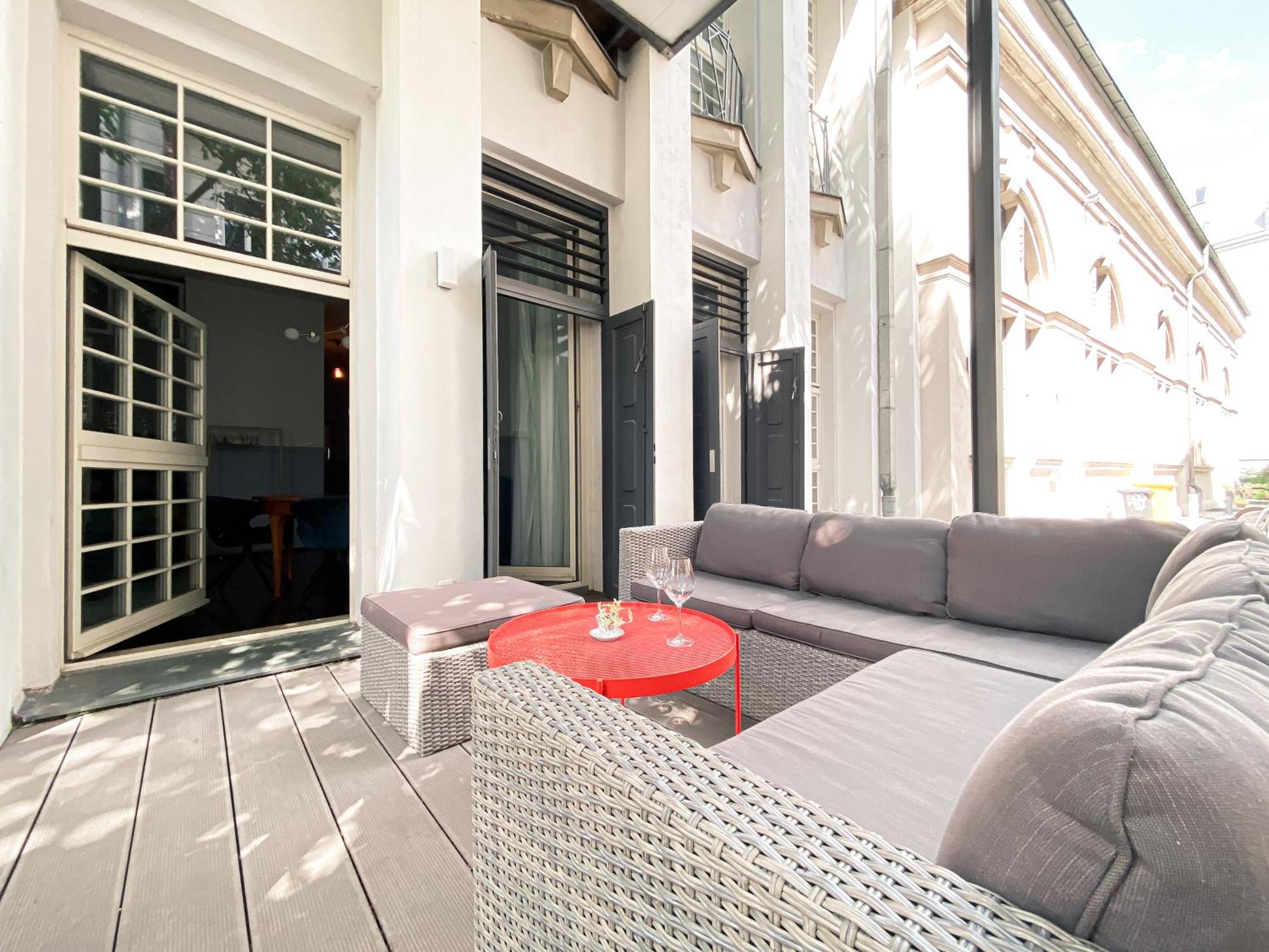 Designer Loft-Ferienwohnung Im Zentrum Mit Tiefgaragen-Parkplatz, Waschmaschine Und Privatterrasse Lipcse Kültér fotó