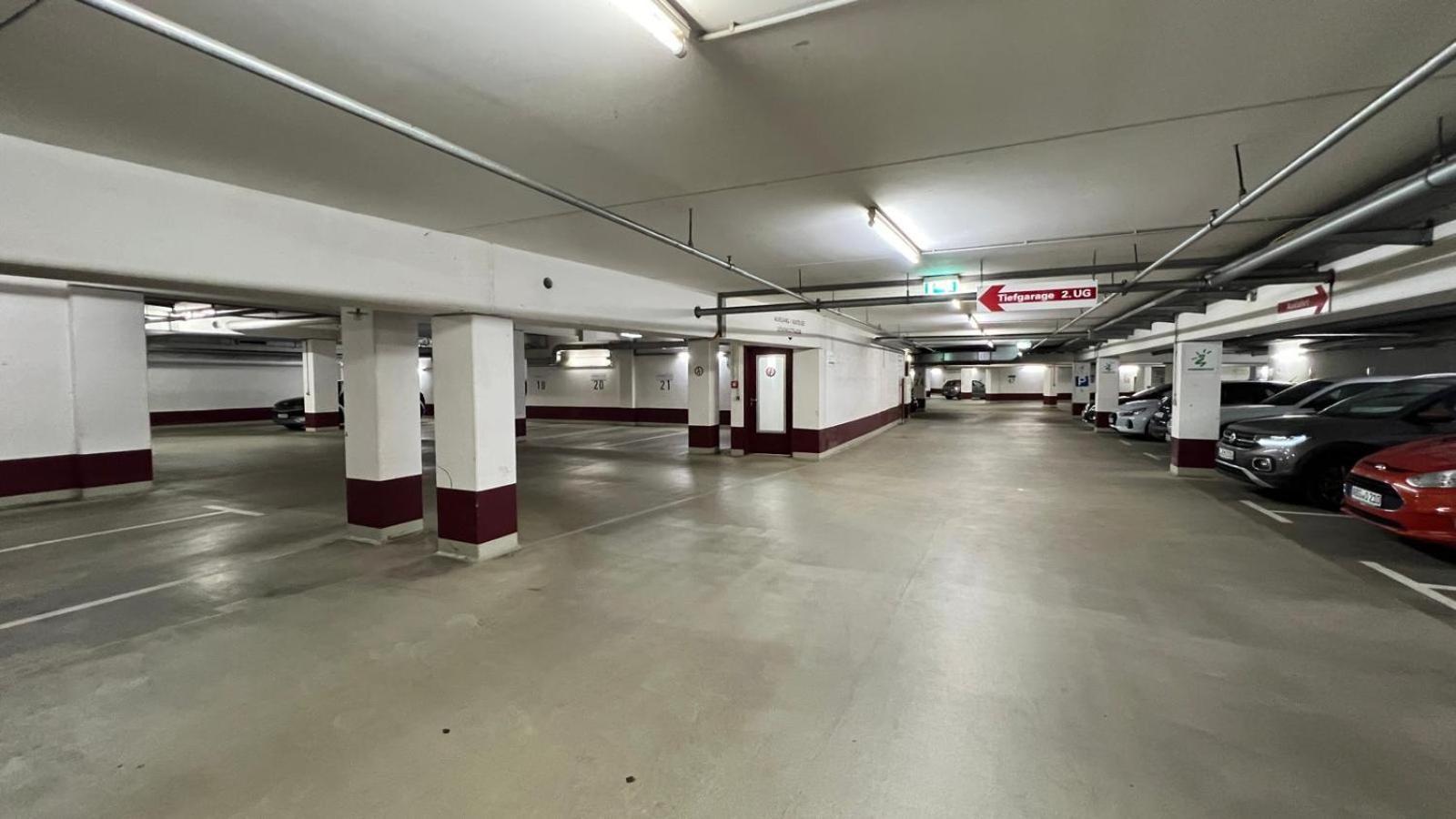 Designer Loft-Ferienwohnung Im Zentrum Mit Tiefgaragen-Parkplatz, Waschmaschine Und Privatterrasse Lipcse Kültér fotó